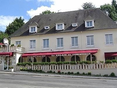 Logis Hotel Du Commerce Pont-d'Ouilly Buitenkant foto